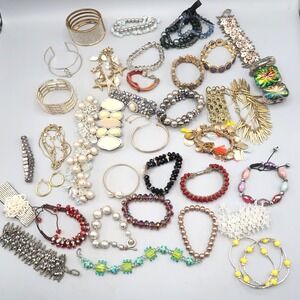 Estate Overflow Vintage Modern Costume Jewelry Wearable Bracelet Lot